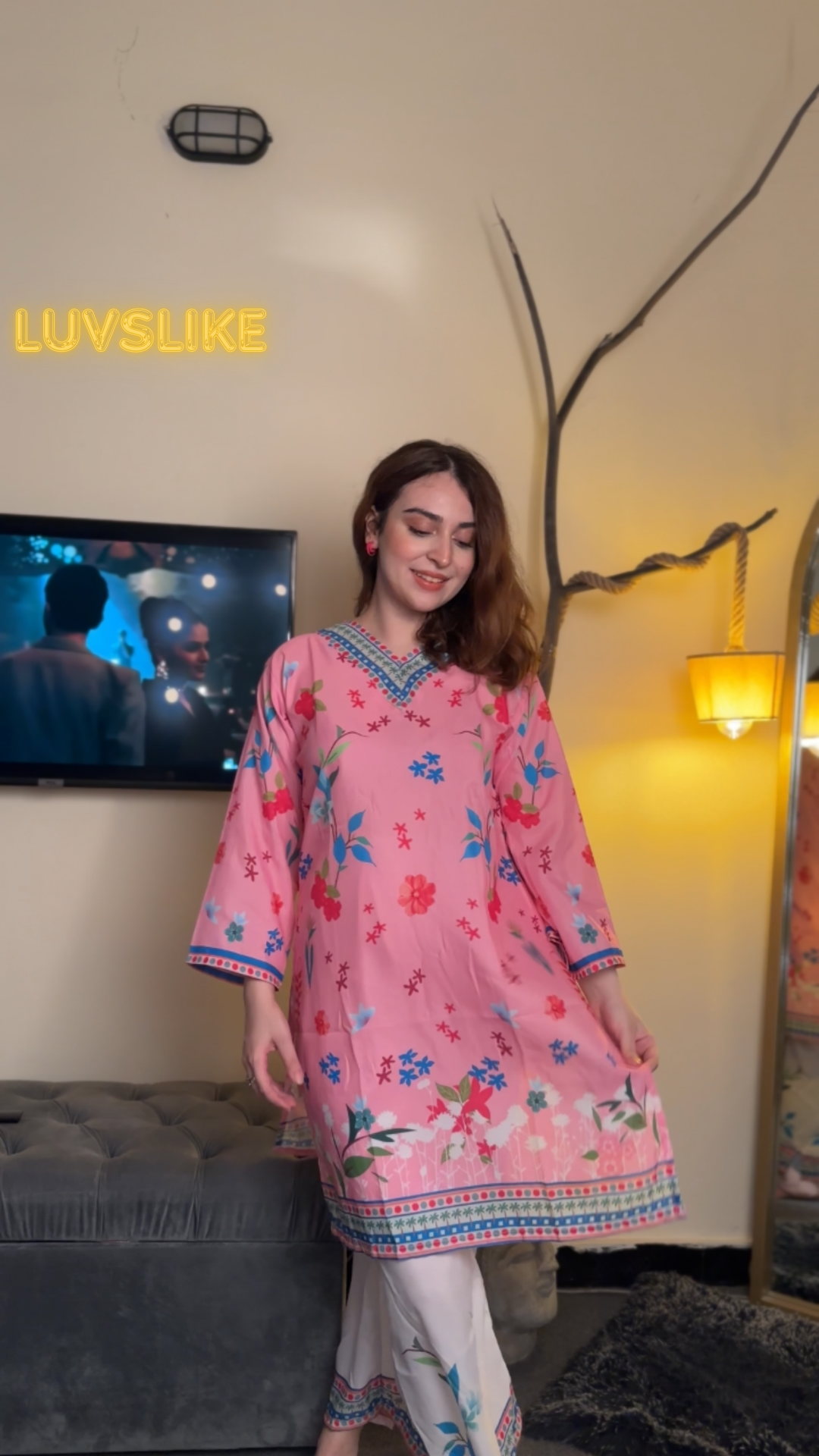 Floral Fusion Kurti Set 🌸👗 2 PCs
