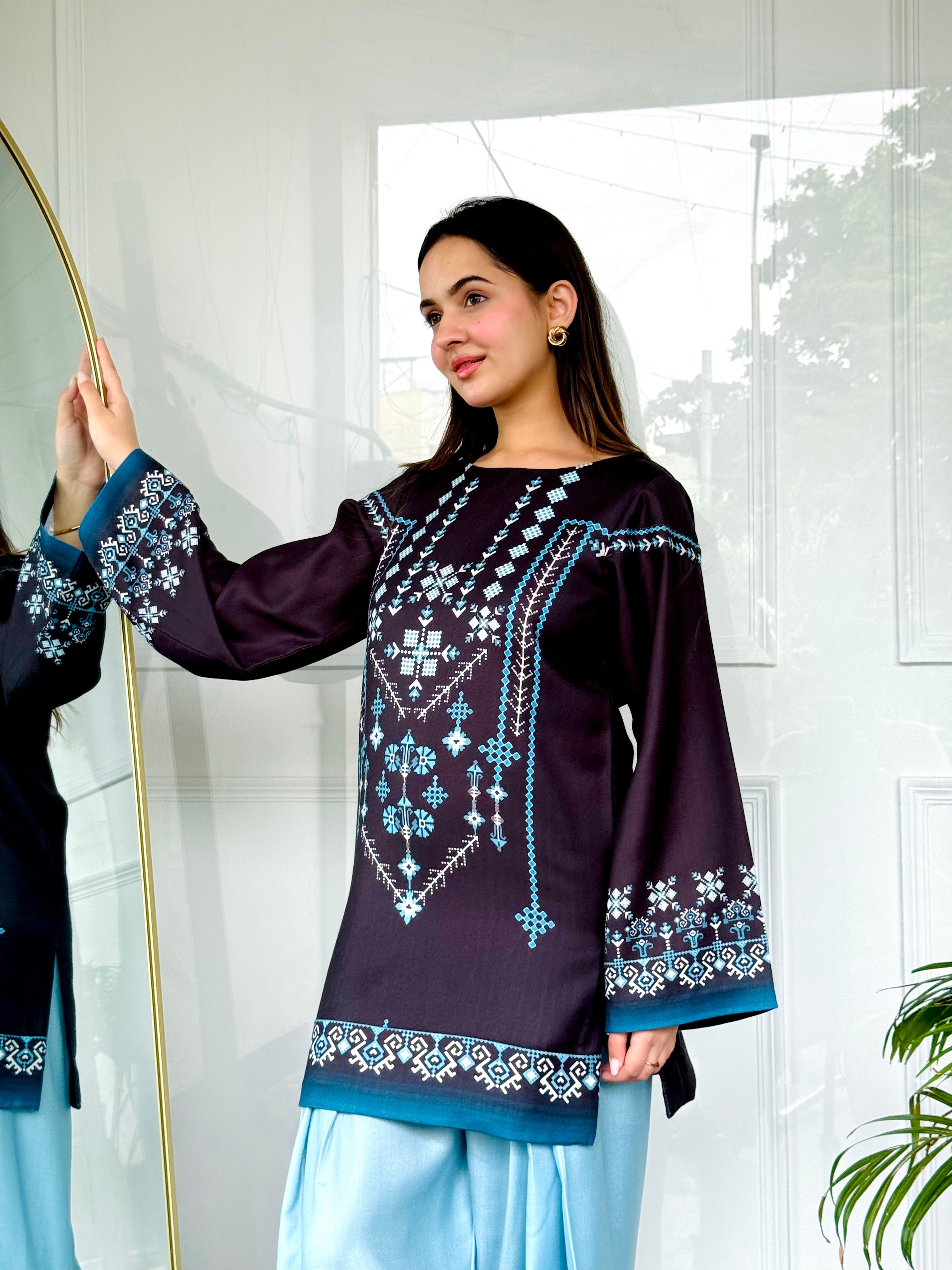 🌙 Noor-e-Shaam – 2 Piece Kurti Set ✨